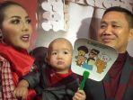 bella-shofie-bersama-anak-dan-suaminya.jpg