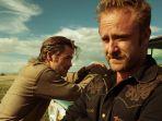 ben-foster-dan-chris-pine-dalam-film-hell-or-high-water-2016.jpg