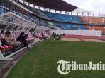 bench-baru-di-stadion-gelora-bung-tomo-gbt-jumat-412019.jpg