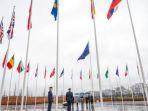 bendera-swedia-dikibarkan-di-markas-nato-di-brussels.jpg