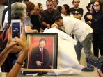benny-panjaitan-tutup-usia_20171024_182209.jpg