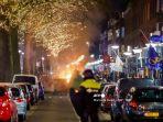 bentrok-dengan-polisi-di-beijerlandselaan-di-rotterdam-belanda.jpg