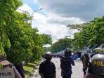 bentrok-masa-di-kendari1.jpg