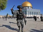 bentrok-warga-palestina-dan-polisi-israel-di-masjid-al-aqsa_20220416_151003.jpg