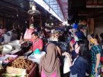 berbelanja-kebutuhan-idul-fitri-di-pasar-kebayoran-lama-jakarta_20200524_075146.jpg