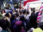 berdesakan-penumpang-gerbong-khusus-wanita-krl_20170518_093954.jpg