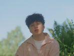 berikut-ini-lirik-dan-terjemahan-lagu-honey-dari-boy-pablo-kisahkan.jpg