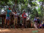 bermain-egrang-di-omah-alas-kandri-gunung-pati_20180916_190038.jpg