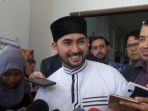 berpoligami-ustad-al-habsyi-tak-ingin-bercerai-dengan-istri-pertamanya_20170330_104236.jpg