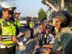 bersikap-profesional-polisi-di.jpg