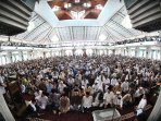 bertadarus-di-masjid-al-markaz-makassar_20150622_155405.jpg