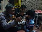 bhabinkamtibmas-desa-bojonggede-buka-puasa-di-rumah-warga-demi-memelihara-rasa-kekeluargaan.jpg