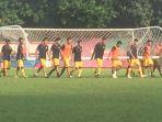 bhayangkara-fc-saat-melakoni-latihan.jpg