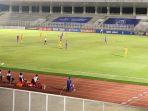 bhayangkara-fc-vs-persik-kediri-di-stadion-madya-senayan-1.jpg
