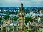 big-ben-4-landmark-paling-unik-di-dunia-ada-patung-raksasa-makan-bayi-berani-foto-di-sana.jpg