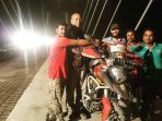 biker-indonesia-yang-sedang-dalam-misi-mencapai-himalaya_20180921_164052.jpg