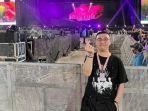 bikin-iri-ini-keseruan-axton-salim-saat-menghadiri-konser-blackpink-di-jakarta.jpg