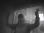bilik-disinfektan-disinfection-chamber-buatan-mahasiswa-its_20200323_183910.jpg