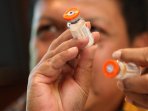 bio-farma-pastikan-produk-vaksinnya-tidak-ada-yang-dipalsukan_20160704_141356.jpg