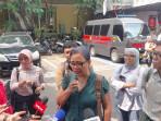 Jenguk Delpedro di Polda Metro Jaya, Bivitri Susanti: Pola Membungkam Pengkritik Sedang Dilakukan