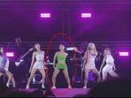 blackpinkkkk.jpg