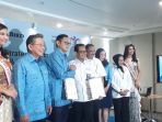 blue-bird-tbk-lakukan-kerja-sama-dengan-kementrian-pariwisata_20180326_124705.jpg