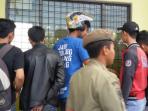 bobotoh-antre-tiket_20150124_170319.jpg