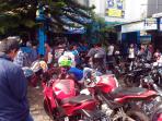 bobotoh-berburu-tiket-laga-persib-kontra-sriwijaya_1_20160325_103536.jpg