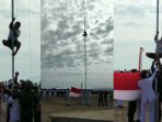 bocah-naik-tiang-bendera_20180817_143905.jpg