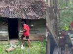 Rian Viral usai Tangisi HP yang Dicuri, Tinggal Sendiri di Rumah Nyaris Ambruk, Trauma Sekolah
