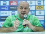 bojan-hodak-preskon-persib-vs-arema.jpg