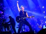 bon-jovi-menggelar-konser-kedua-kalinya_20150911_222651.jpg
