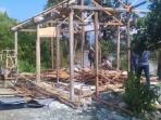 bongkar-rumah_20160826_171145.jpg