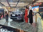 Booth Mitsubishi di GIIAS 2024 Koneksikan Petualangan Lewat Lini Produk