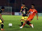 borneo-fc-ditahan-perseru-badak-lampung-fc_20191112_025354.jpg