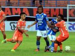 borneo-fc-kalahkan-persib-2-1-di-menit-menit-akhir_20190424_214902.jpg