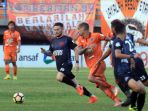 borneo-fc-kalahkan-psm-makassar_20171009_000448.jpg