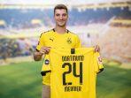 borussia-dortmund-resmi-dapatkan-tanda-tangan-thomas-meunier.jpg