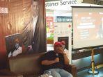 bos-airasia-tony-fernandes.jpg