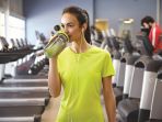 botol-minum-rubbermaid-shaker_20190709_054600.jpg