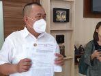 boyamin-saiman-datangi-kantor-komisi-pengawas-persaingan-usaha.jpg