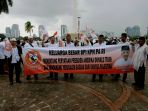 bpi-kpnpa-ri-lakukan-demo-palestina-di-monas_20171218_061912.jpg