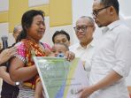 bpjs-ketenagakerjaan_20171031_094706.jpg<pf>bpjs-ketenagakerjaan_20171031_094740.jpg<pf>bpjs-ketenagakerjaan_20171031_094901.jpg<pf>bpjs-ketenagakerjaan_20171031_094621.jpg