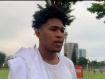 braif-fatari-saat-ditemui-usai-menjalani-latihan-di-lapangan-b.jpg