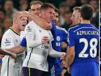 branislav-ivanovic-piting-james-mccarthy_20150212_085033.jpg