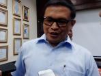 bridgen-pol-agung-setya-saat-di-temui-di-kemenkes-ri_20160712_163207.jpg