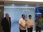 budi-arie-setiadi-di-kantor-kementerian-kominfo-jakarta-senin-2532024.jpg