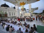 buka-puasa-di-baiturrahman-serasa-di-madinah_20170530_162726.jpg
