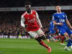 bukayo-saka-merayakan-gol-pembuka.jpg
