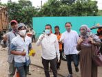 bulan-puasa-arisan-selebritis-charity-ii-bagi-nasi-kotak-dan-mas_20200426_102815.jpg